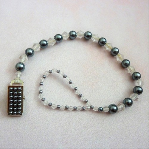 Simple grey pearl - grey,